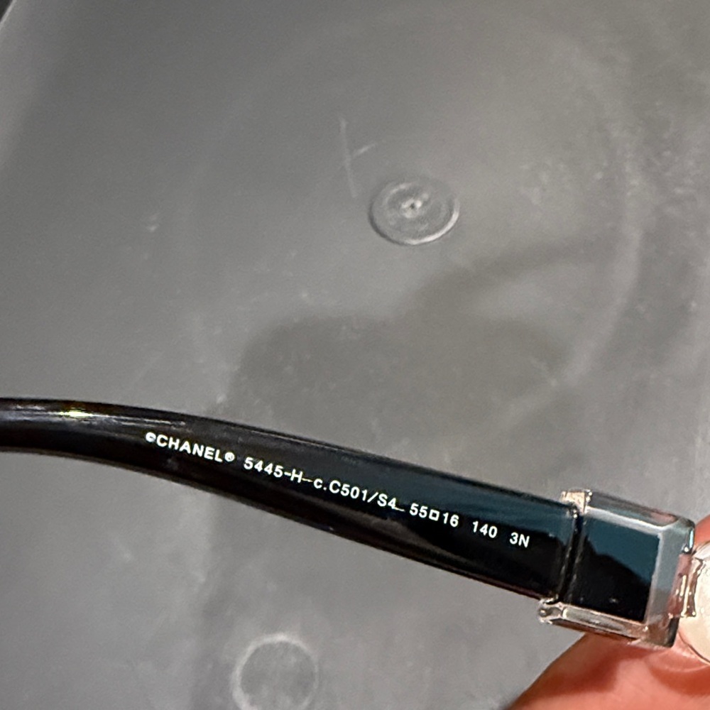 CHANEL Chanel Black Frame White PearL Logo Accent/ N without Case - Picture 6 of 7